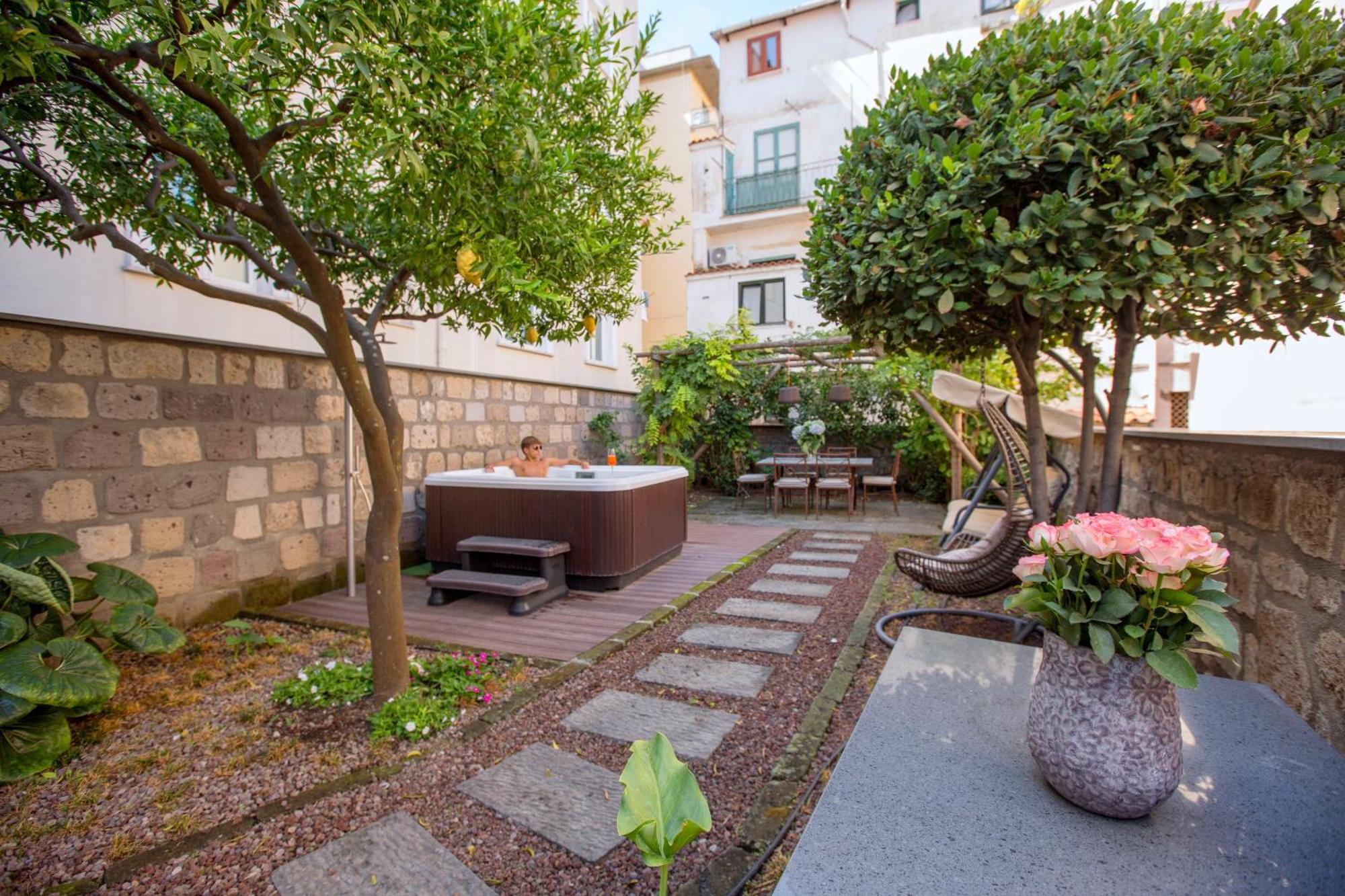 Amore Rentals - Appartamento Terrazza Tasso Sorrento Exterior photo